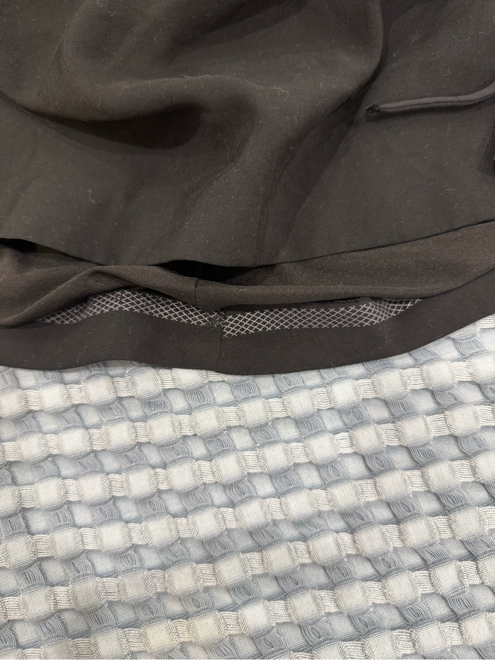 Zara Ruched Bow Tube Top - Picture 4 of 4